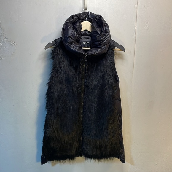 DKNY New Condition Puffer Vest Fur Front Full Collar Beautiful -XS-#0041 - Picture 2 of 11